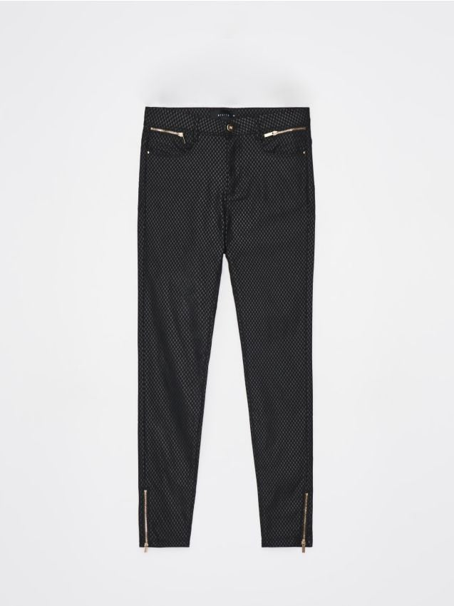 Pantaloni skinny