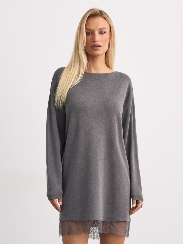 Rochie mini din dantelă