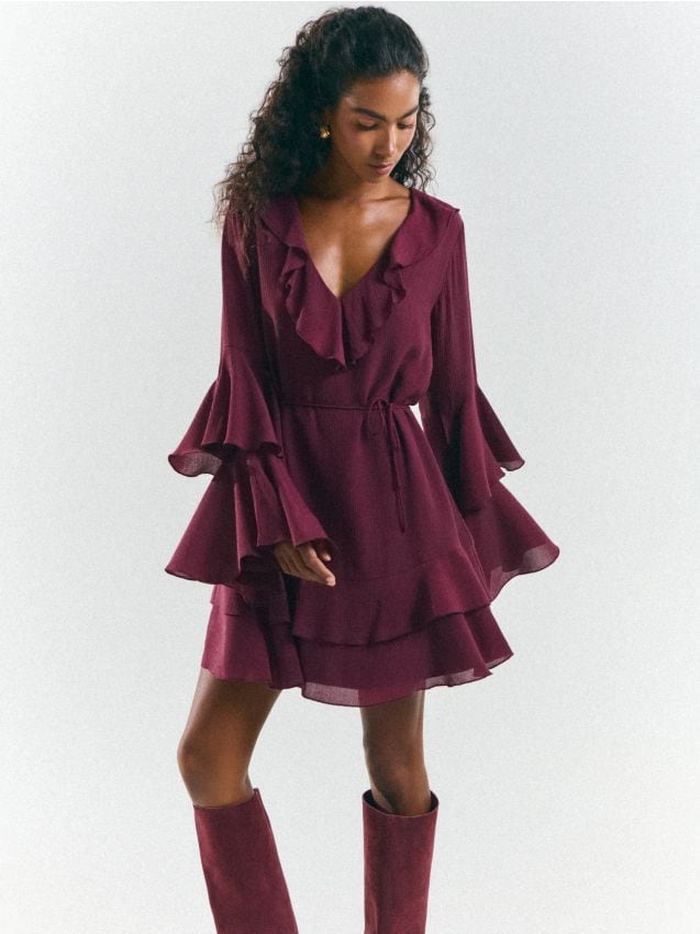Rochie mini cu volane