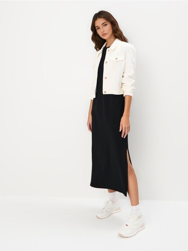 Rochie midi cu mânecă scurtă