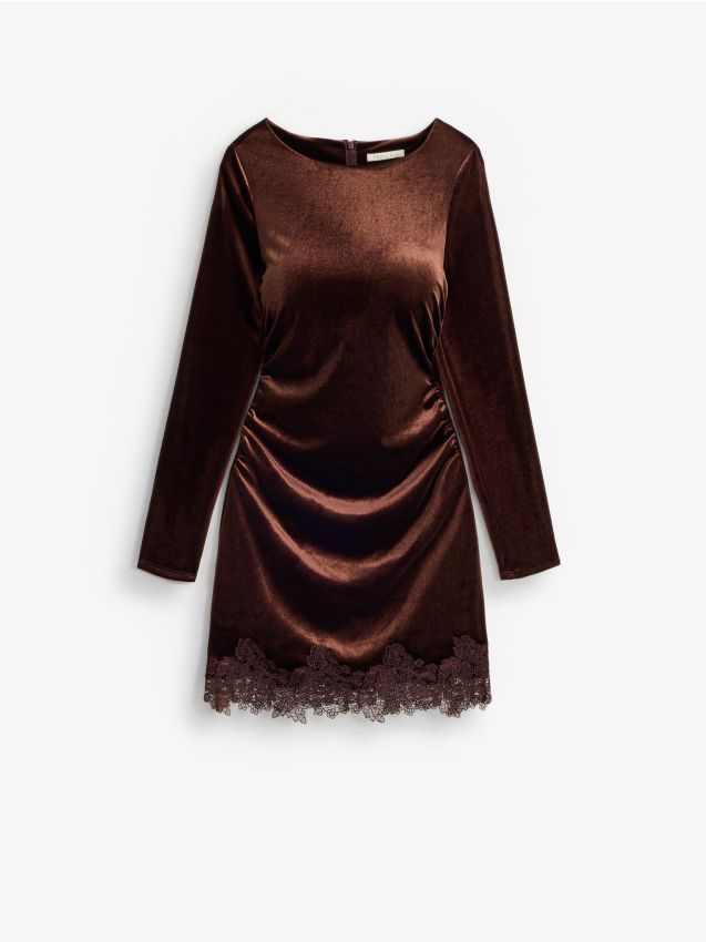 Rochie mini din dantelă