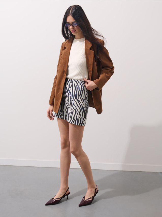 Φούστα με ζωικό σχέδιο