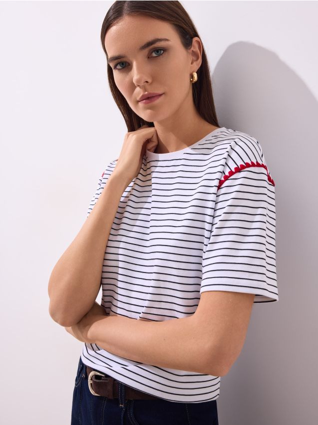 Tricou cu mâneci scurte
