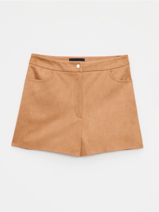 Pantaloni scurți