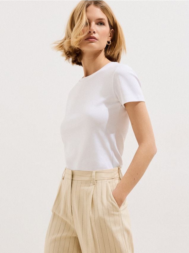 Tricou cambrat