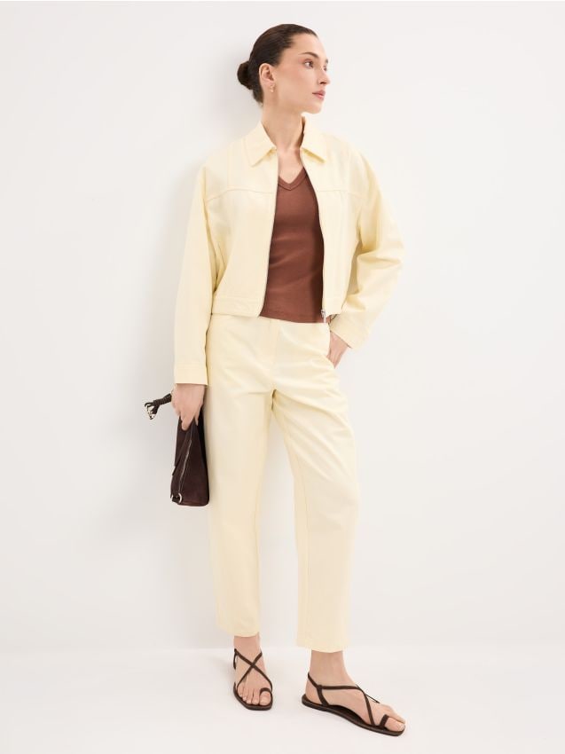 Pantaloni cu fibre lyocell
