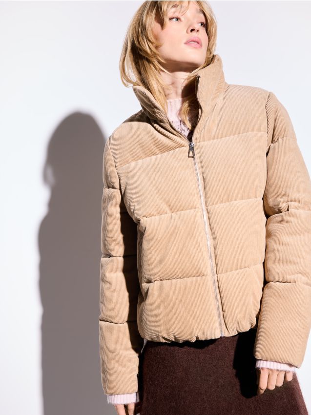 Pikowana fuksjowa kurtka przejściowa Kolor fioletowy