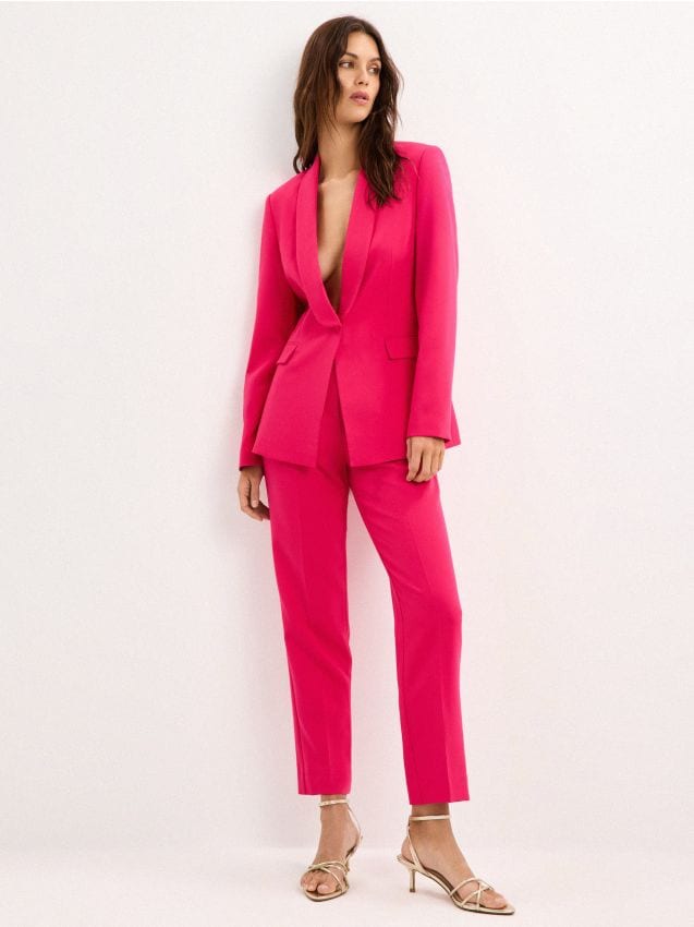 Pantaloni țigaretă