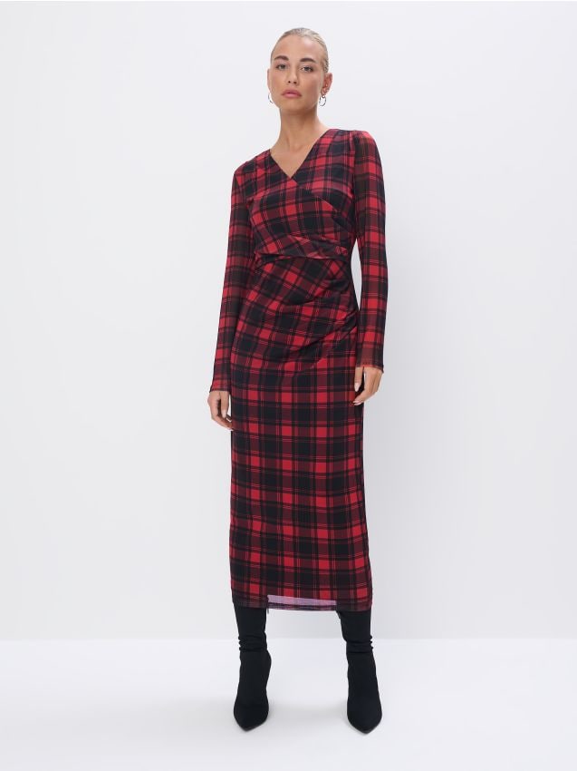 Rochie midi în pătrățele