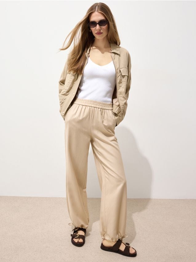 Mohito - Панталон wide leg - бежово