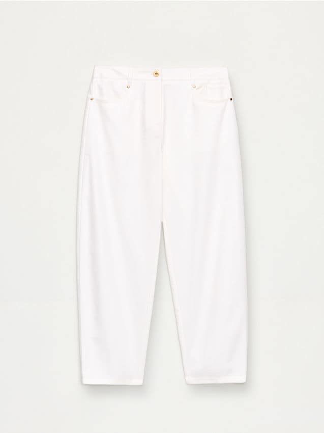 Pantaloni cu croi drept