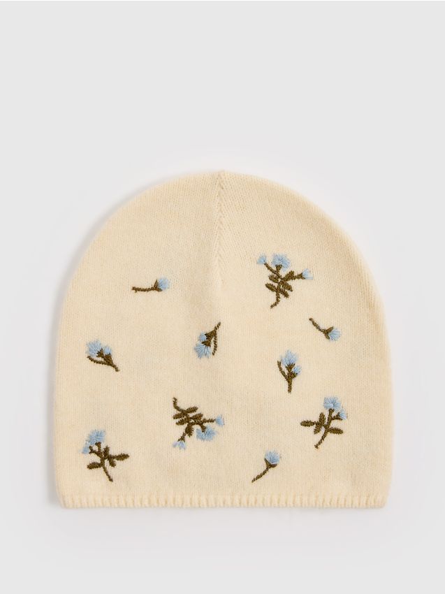 Mohito - Beanie kepurė su siuviniu - tamsiai ruda