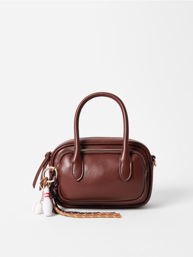 Τσάντα με μπρελόκ