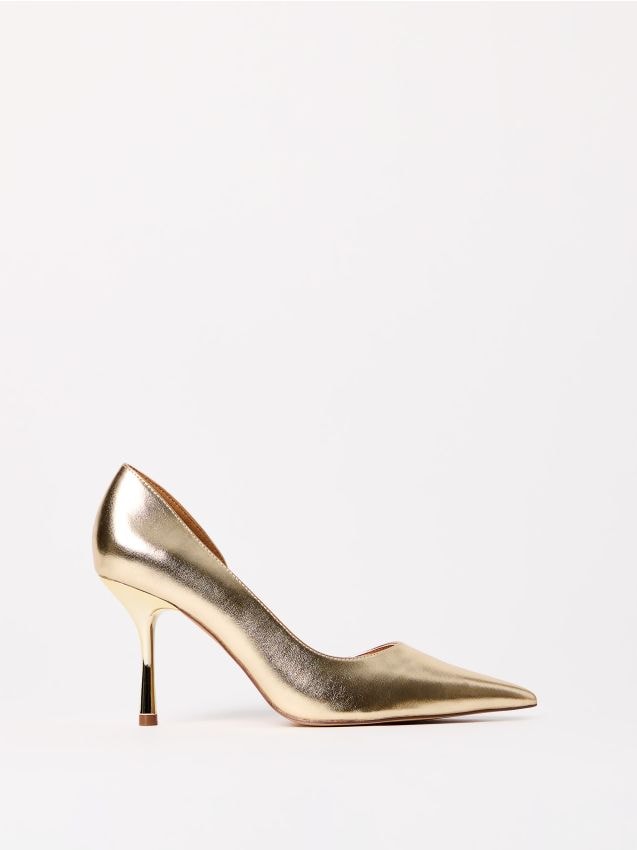 Încălțăminte cu toc