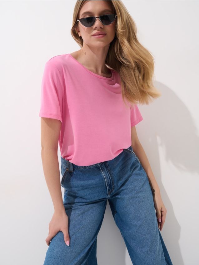 LADIES` T-SHIRT