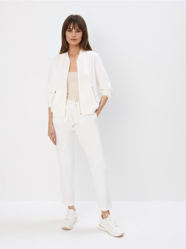 Pantaloni sport