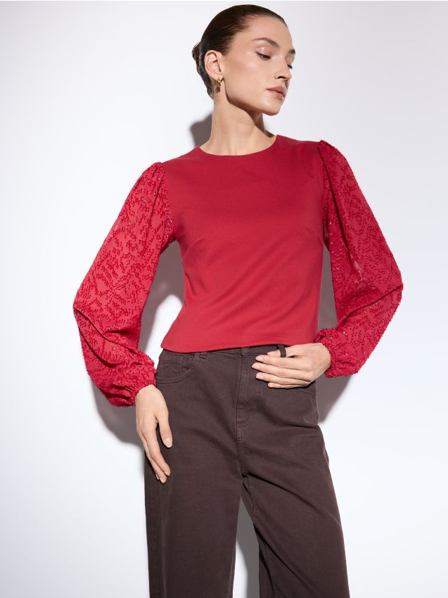 Bluză cu mâneci ornamentale