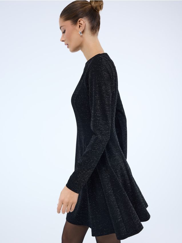 Rochie mini cu cusătură metalizată