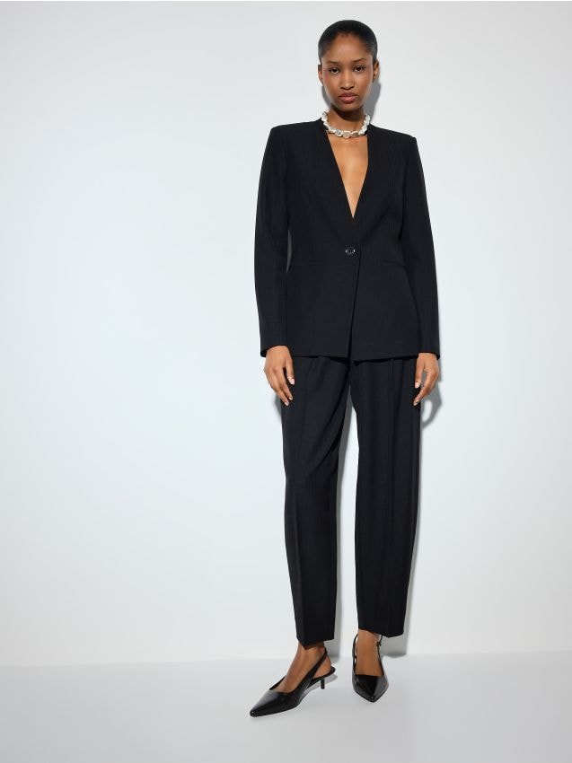 Pantaloni eleganți