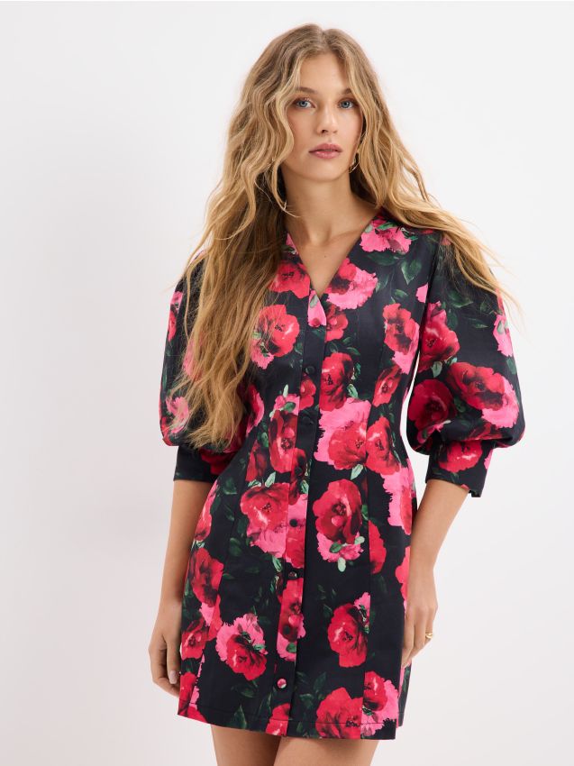 Rochie mini cu mâneci bufante