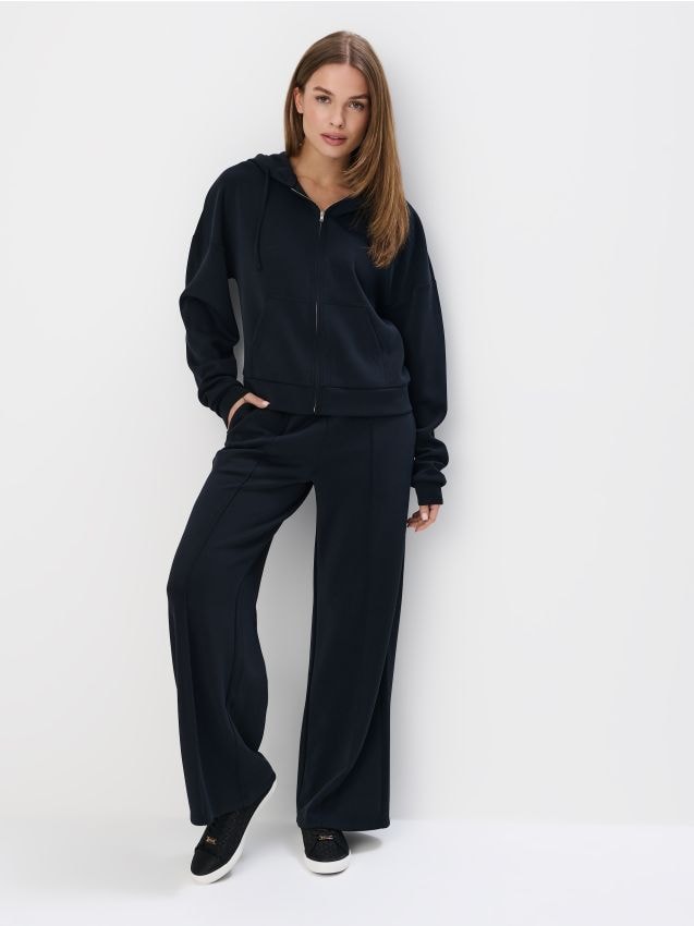Pantaloni sport