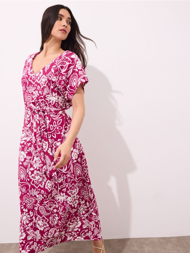 Rochie midi cu mânecă scurtă