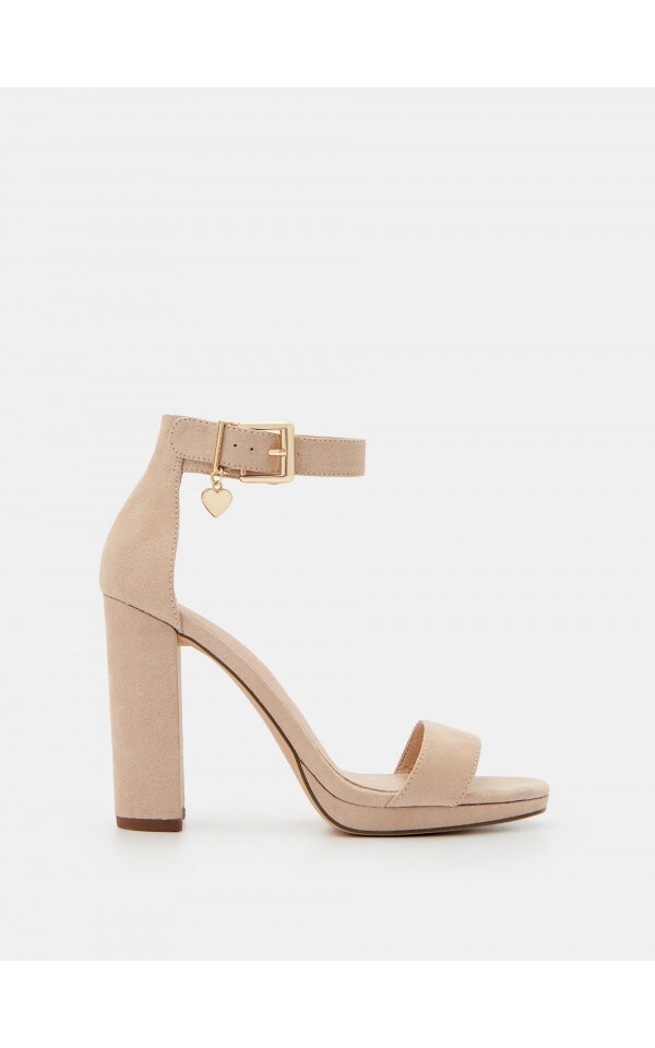 Sandali con tacco largo Colore nude MOHITO 4184U 02X